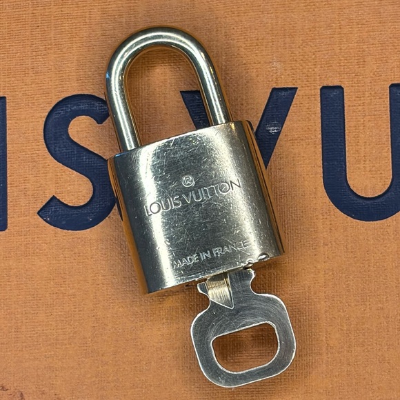 LOUIS VUITTON | Gold Tone Lock and Key #304 - Picture 2 of 3